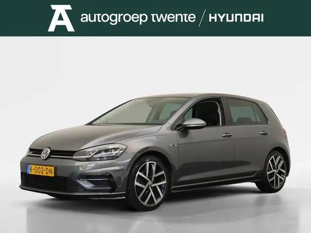 Volkswagen Golf 1.5 TSI Highline Business R DSG Automaat | Navi | Camera