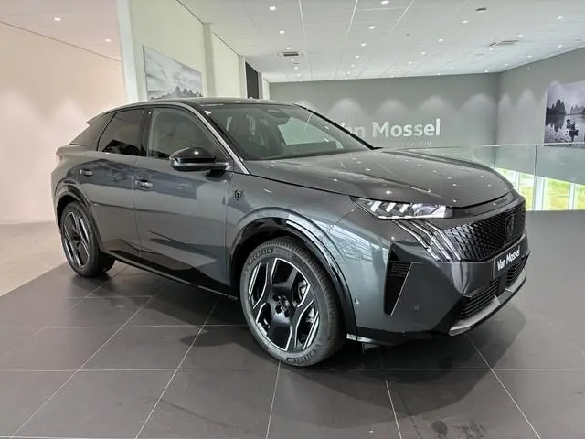 Peugeot e-3008
