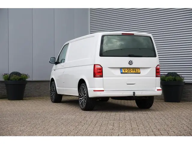 Volkswagen Transporter 2.0 TSI L1H1 Highline Benzine Led|Stoelvw|Trekh|Verwarmde voorruit