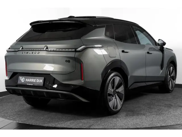 Lynk & Co 08