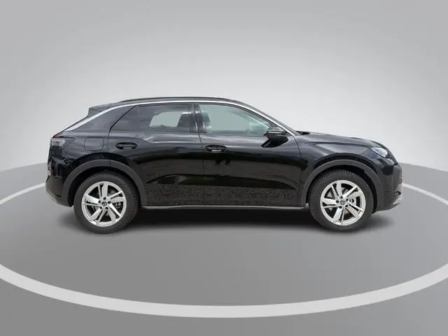 Volkswagen T-Roc Life First Edition (2) 1.5 eTSI 85 kW / 116 PK SU · Comfort Pakket · Achteruitrijca...