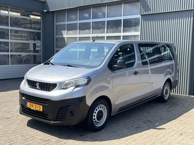 Peugeot Traveller