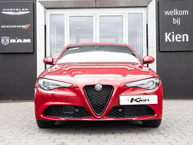 Alfa Romeo Giulia