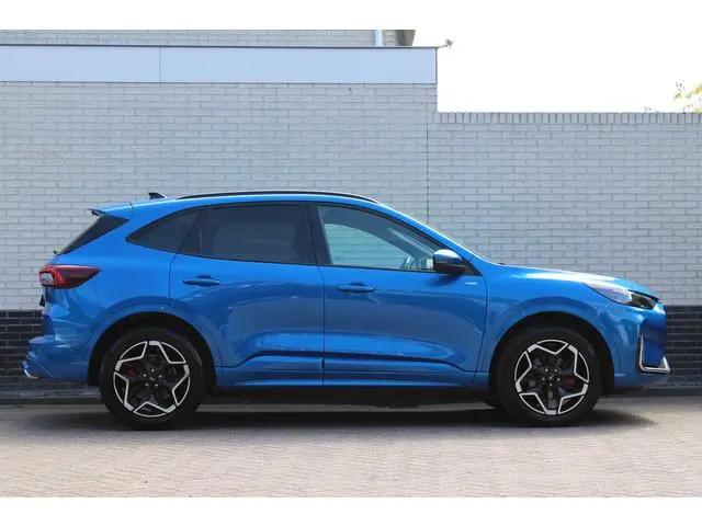 Ford Kuga 2.5 PHEV ST-Line X | 19" | Technology pack | BLIS | B&O | AGR