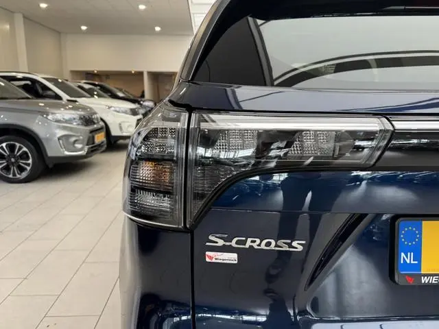 Suzuki S-Cross