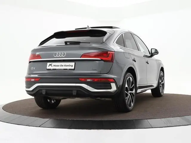 Audi Q5 Sportback 55 TFSIe 367pk S-Tronic S Edition · Panoramadak · Camera · B&O Sound · Elek. Bestu...