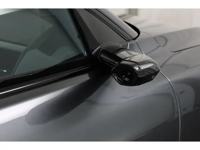 Audi A6 e-tron Avant S edition 100 kWh 270 kW / 367 pk | B&O Premium soundsysteem | Audi Virtual Mir...