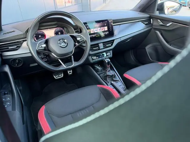 Skoda Kamiq 1.0 TSI Monte Carlo | BTW | Automaat | Pano | Camera| Carplay