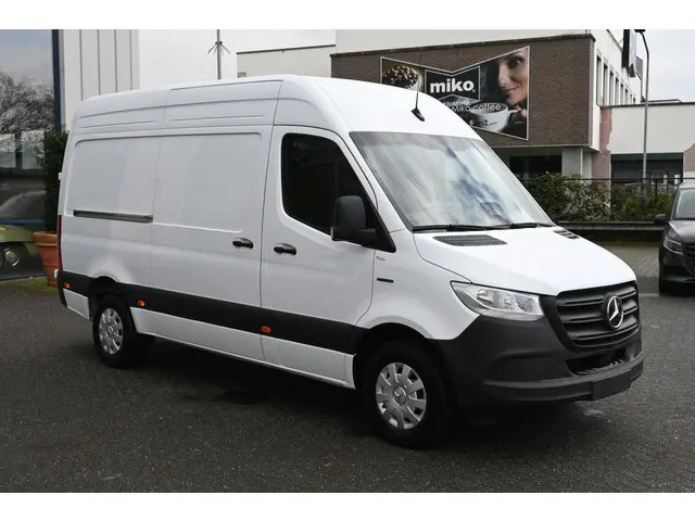 Mercedes-Benz eSprinter