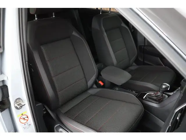 Volkswagen T-Roc 1.5 TSI 150pk DSG R-Line Sport Keyless Virtual Cockpit Navigatie