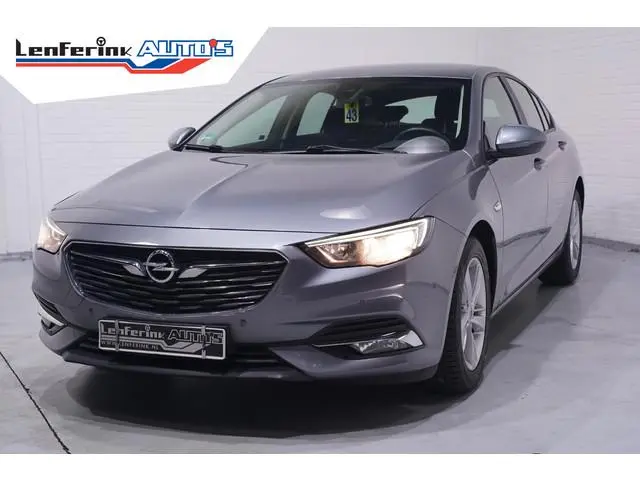 Opel Insignia Grand Sport 1.6 CDTI Business Executive navigatie led-verlichting cruise-controle stoe...