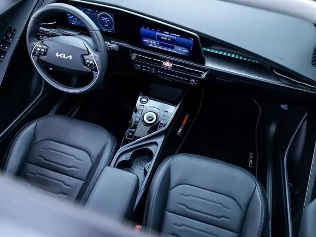 Kia Niro 1.6 GDi Hybrid DynamicPlusLine | Headup | Schuif- kanteldak | Trekhaak | Stoel- & stuurverw...