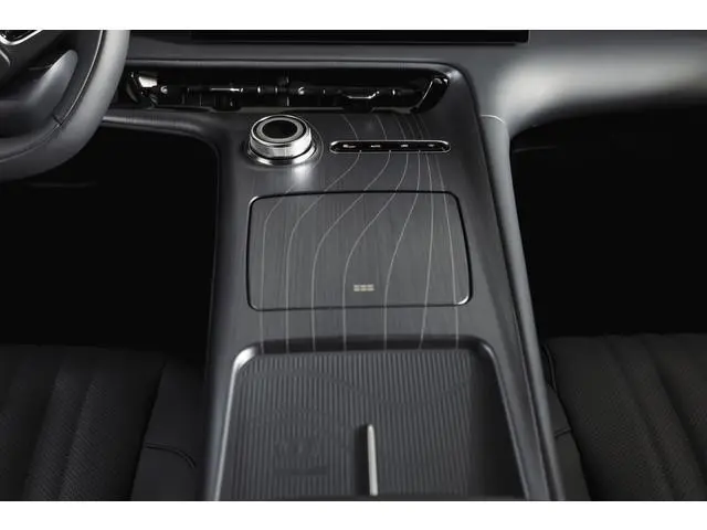 Geely E5