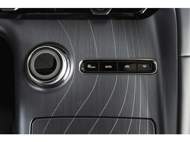Geely E5
