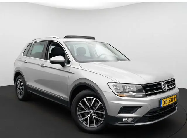 Volkswagen Tiguan 1.4 TSI 150PK ACT DSG COMFORTLINE PANORAMADAK/CARPLAY/TREKHAAK