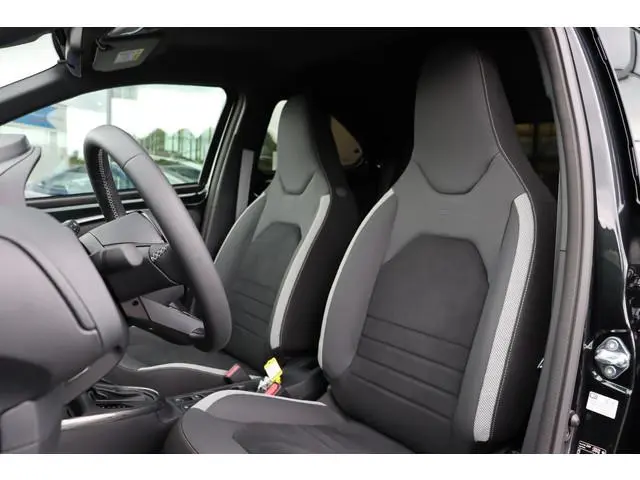 Toyota Aygo X Hybrid 115 GR Sport, Apple Carplay/ Android Auto, ,Stoelverwarming, Elektrisch inklapb...