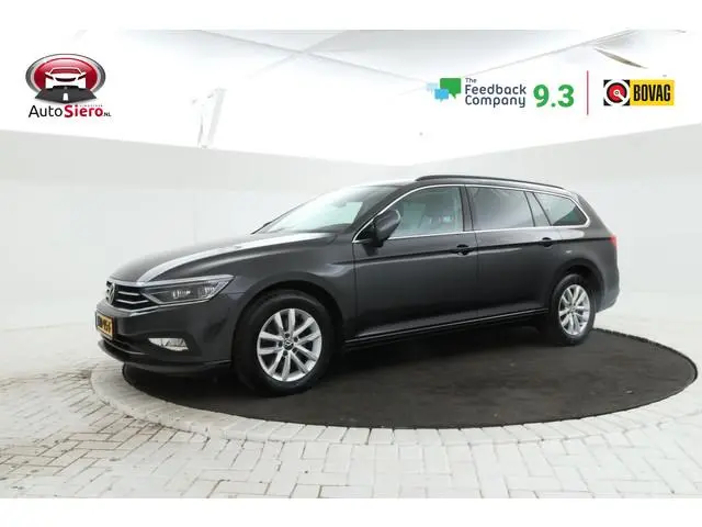 Volkswagen Passat Variant 1.6 TDI Elegance Business R Automaat, Panorama, Trekhaak!