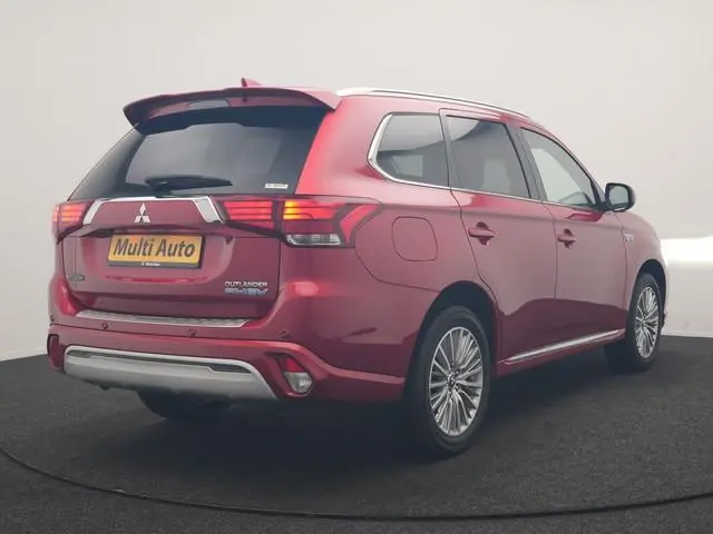 Mitsubishi Outlander 2.4 PHEV Intense 225pk Dealer O.H. | Adaptive Cruise | 360 Camera | Alcantara S...