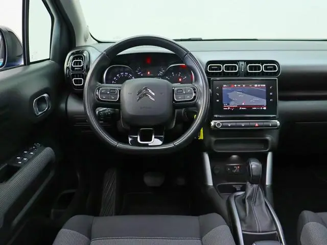 Citroen C3 Aircross 1.2 PT S&S Shine | Panoramadak | Trekhaak | Camera | Navigatie