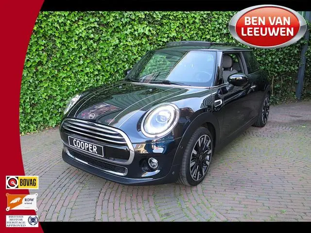 MINI Cooper 1.5 Cooper Chili F56 LCI aut. NL-auto, Pano, A.camera, HK, Apple CP, 17"