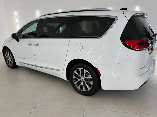 Chrysler Pacifica