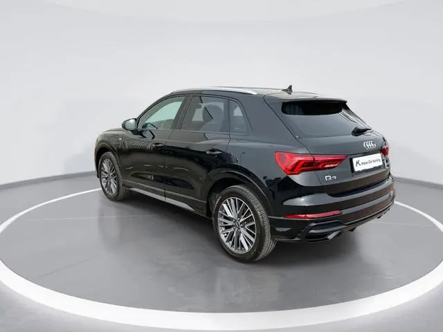 Audi Q3 45TFSIe 245PK S Line · Camera · Navigatie · Apple/Android Car Play · Dodehoeksensor · Drive...
