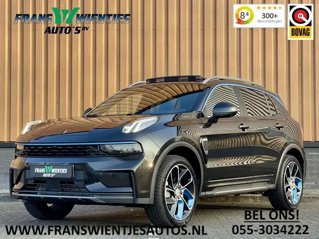 Lynk & Co 01 1.5 | Stuurverwarming | Zwarte Hemel | Panoramadak | Achteruitrijcamera | Adaptive Crui...