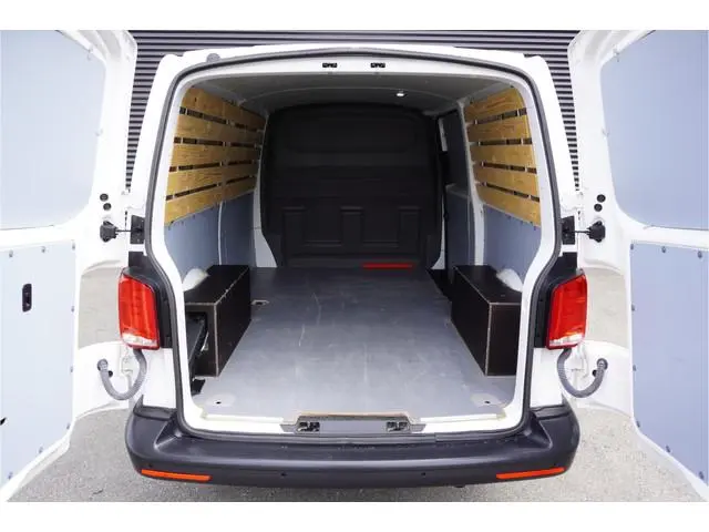 Volkswagen Transporter 110pk L2H1 Comfortline Cruisie control Apple carplay Airco Lat om Lat 3 perso...