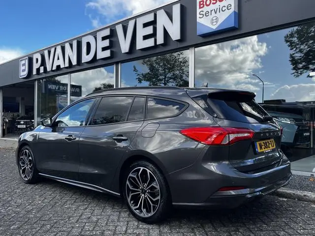 Ford Focus Wagon 1.0 EcoBoost ST Line X Business 125pk/92kW 6-bak