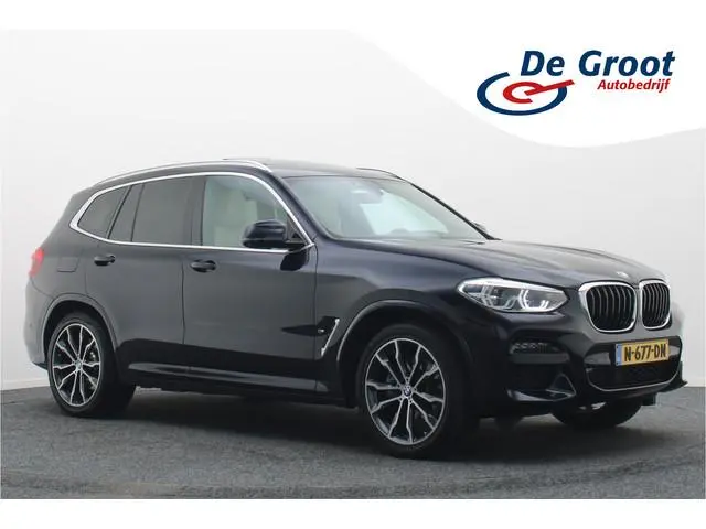 BMW X3 xDrive30e Business Edition Plus Panoramadak, 360° Camera, Leer, Memory, Apple Carplay, 20"