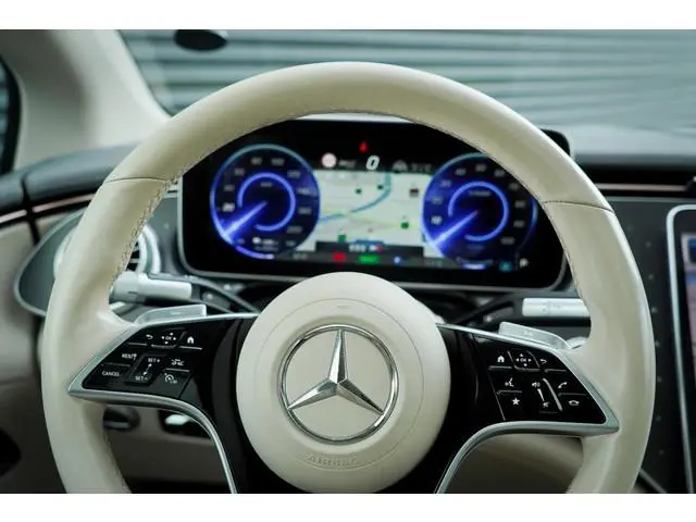 Mercedes-Benz EQS