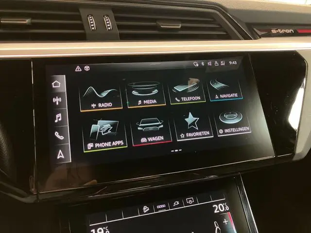 Audi e-tron