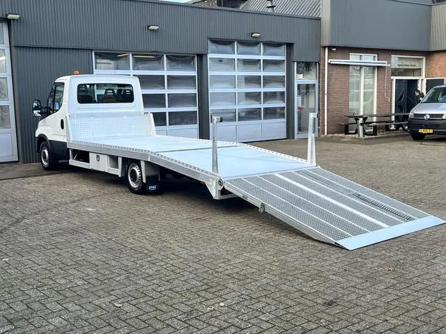 Iveco Daily 35S14 2.3 Autotransporter Tijhof 5.14 M  Luchtvering Airco Cruise controle 3500kg Trekha...
