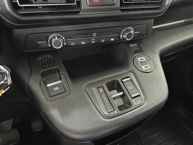 Toyota pro-ace
