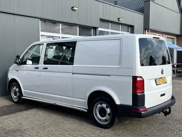 Volkswagen Transporter 2.0 TDI L2H1 DC 4Motion 150pk 4x4 Dubbele schuifdeur Airco Cruise controle Tr...