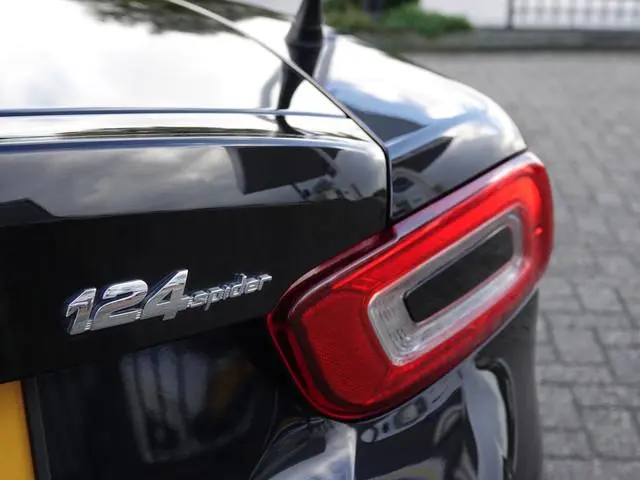 Fiat 124 Spider