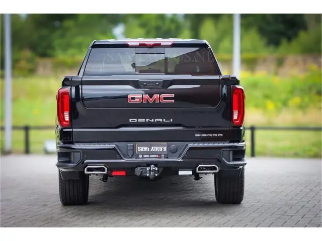 GMC Sierra