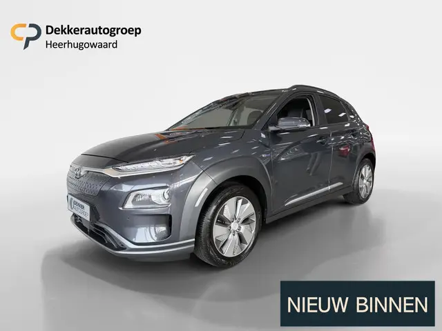 Hyundai Kona EV Premium 64 kWh Schuifdak-Stoelverwarming en koeling