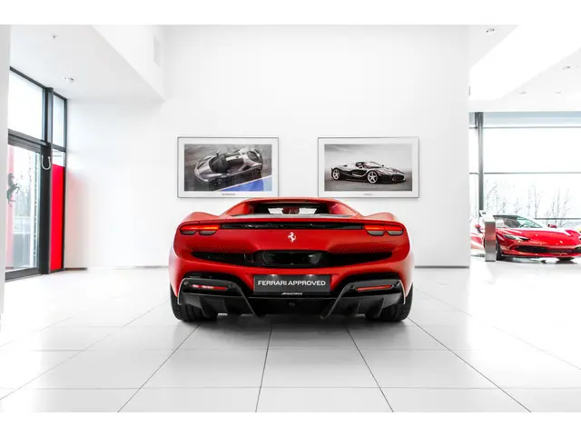 Ferrari 296