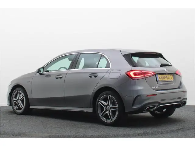 Mercedes-Benz A-klasse 250 e Business Solution AMG Limited