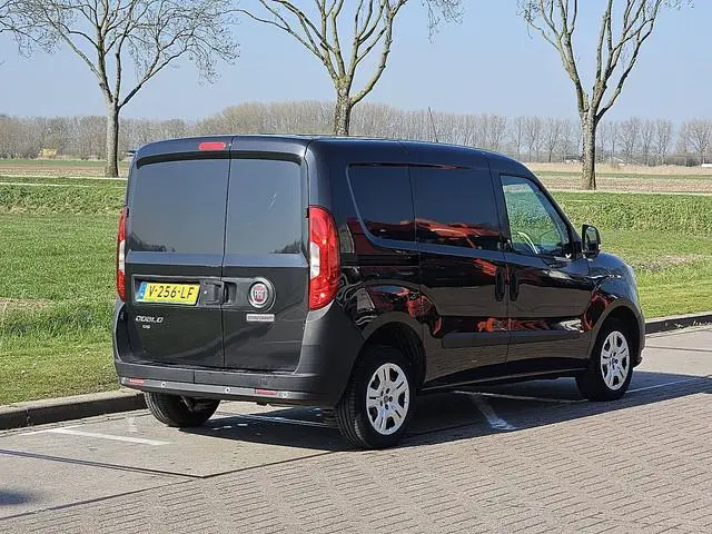 FIAT DOBLÓ CARGO 1.6 l1h1 105pk euro6 nap