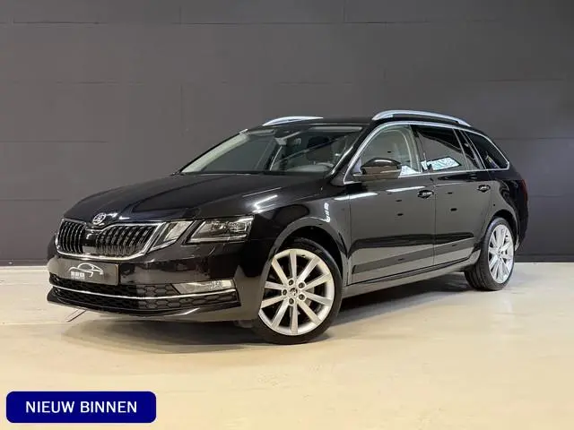 ŠKODA Octavia Combi 2.0 TSI 191PK Style Business | Leder | Adaptive cruise | Afn. trekhaak | Camera...