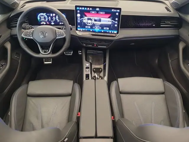 Volkswagen Passat Variant 1.5 eHybrid 272pk DSG/AUT R-Line Wegklapbare trekhaak, Harman/Kardon, Lede...