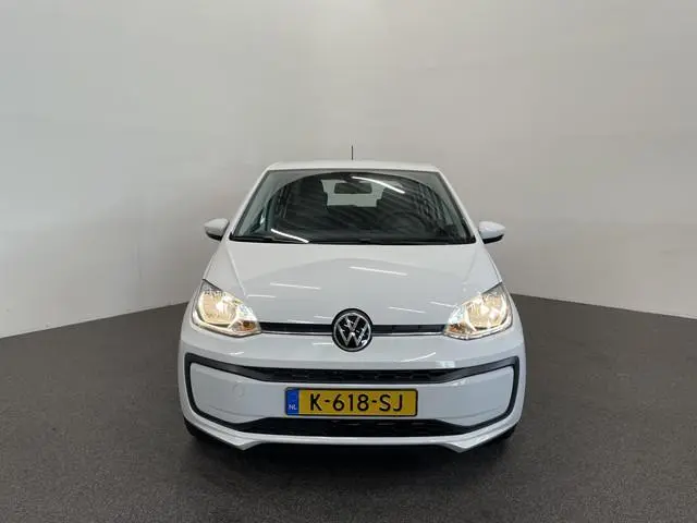 Volkswagen Up! 1.0 Camera Parkeersensoren achter Cruise Control Climate Control