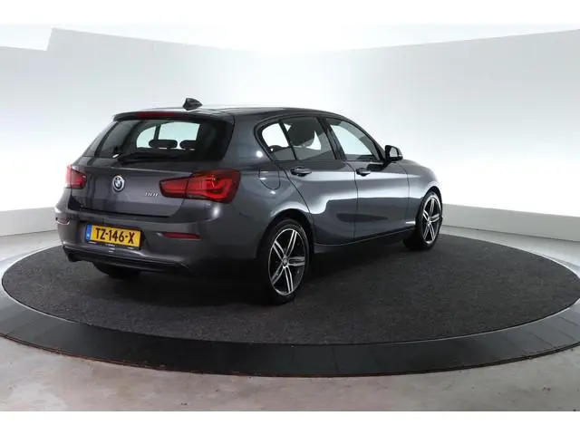 BMW 1-serie 118i Corporate Lease Executive | CRUISE | CLIMA |