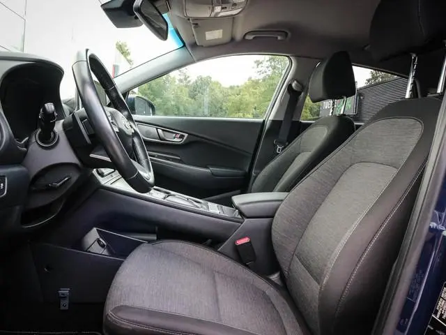 Hyundai Kona EV Fashion 64 kWh | Clima | Cruise | Navi | Pdc | SOH 86,3% | 3 fase lader