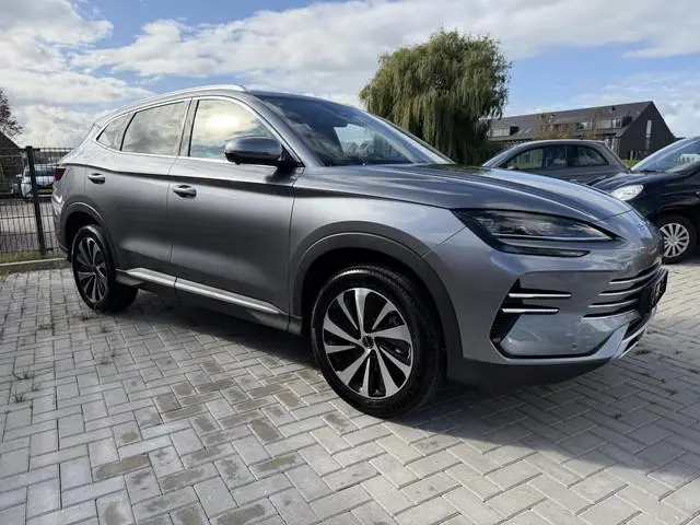 BYD SEAL U