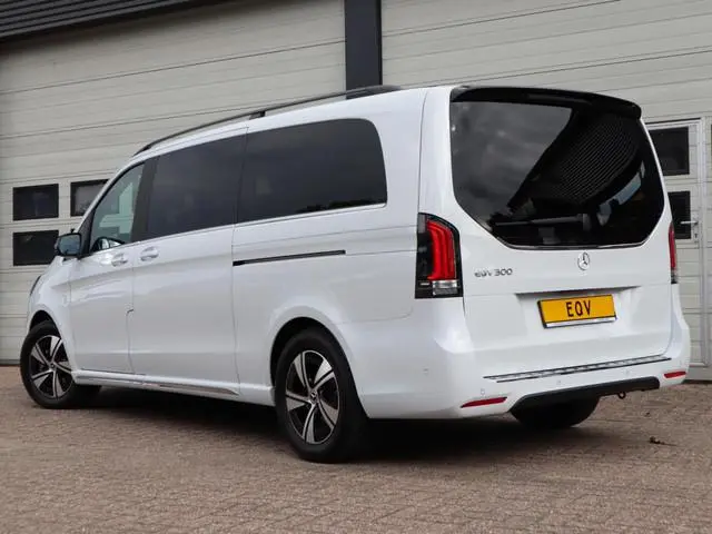 Mercedes-Benz EQV 300 90 kWh L3 Extra lang Avantgarde - 7 Pers. - AIRMATIC