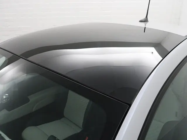 Fiat 500 1.0 Hybrid Dolcevita- Panoramadak, Two Tone, Carplay, Android Auto, Design Interieur