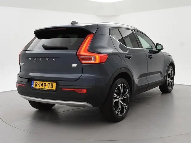 Volvo XC40 1.5 T5 RECHARGE 262 PK PLUG-IN INSCRIPTION + WEGKL. TREKHAAK | ADAPTIVE CRUISE | 19 INCH...